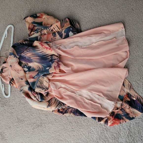 Guess Halter Dress Floral Multi Sz M - Picture 9 of 10